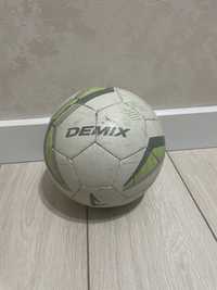 Продам Мяч Demix