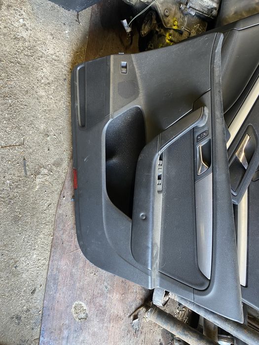 Кори врати Пасат б6,7 предни и задни