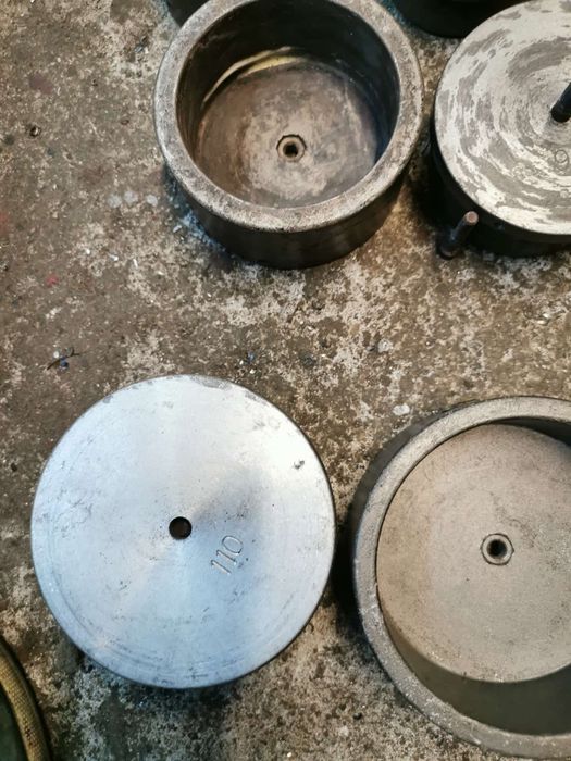 Vând servo motoraș și bacuri PPR