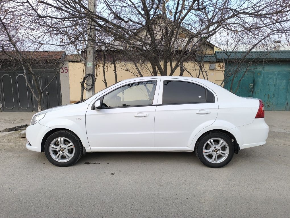 Продам авто Нексия 3 в хорошем состоянии