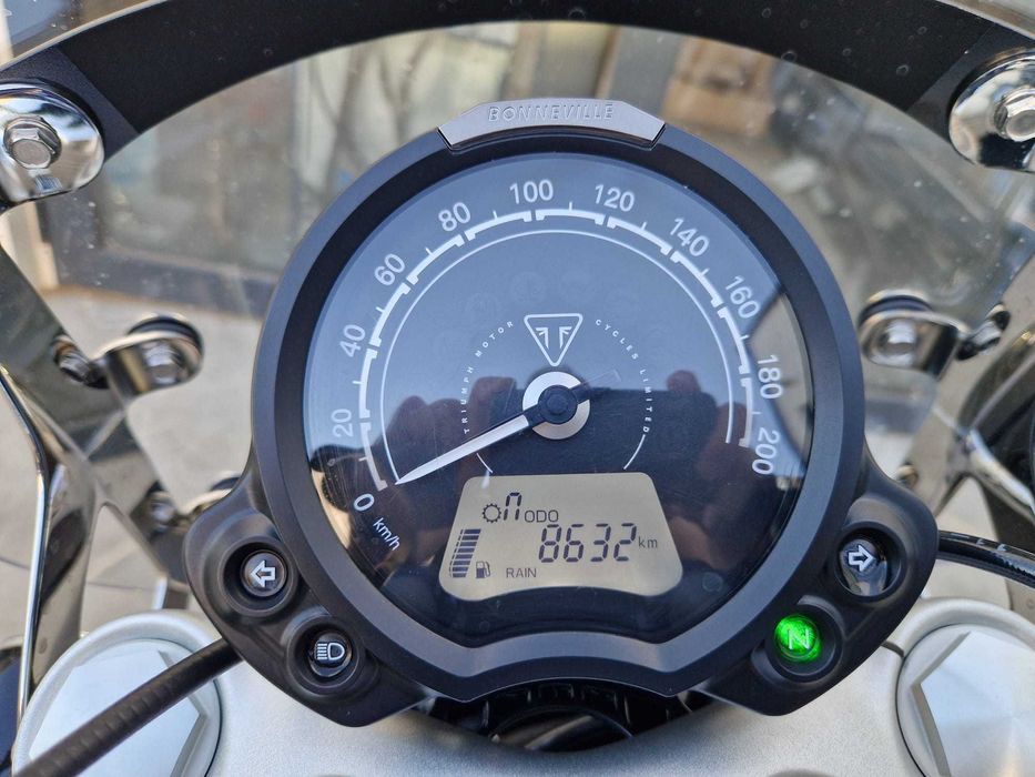 Triumph SPEEDMASTER 2024