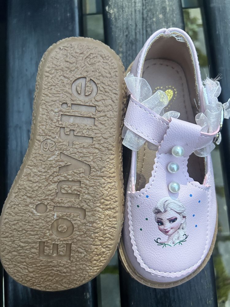 Pantofi roz Elsa