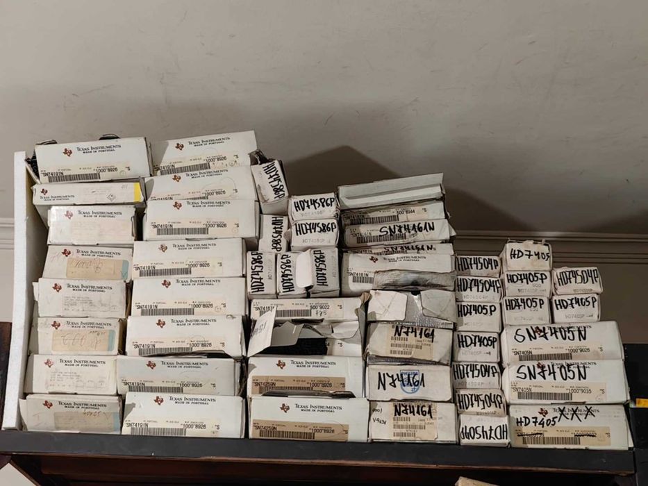 Интегрални схеми T.I., MOTOROLA и др.