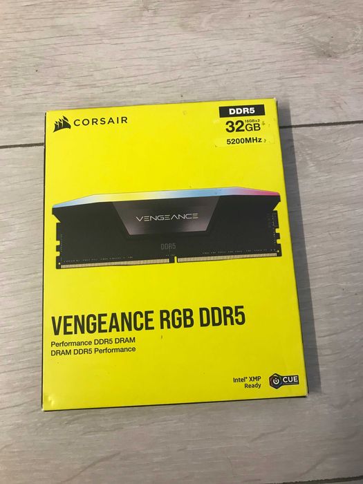 RAM DDR5 Corsair Vengeance RGB 32GB (2×16GB) • 5200MHz • Intel XMP