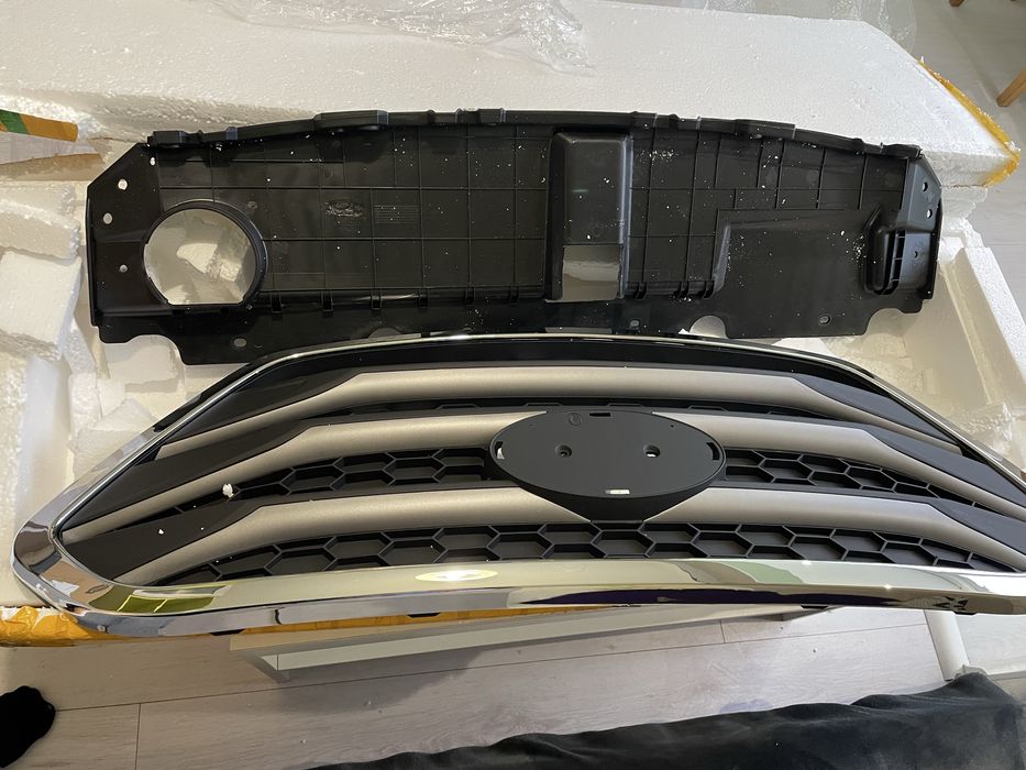 Маска за предна броня Hyundai  ix35 2009 - 2015