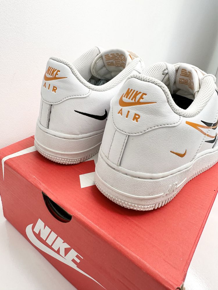 Nike Air Force 1 (38) Маратонки