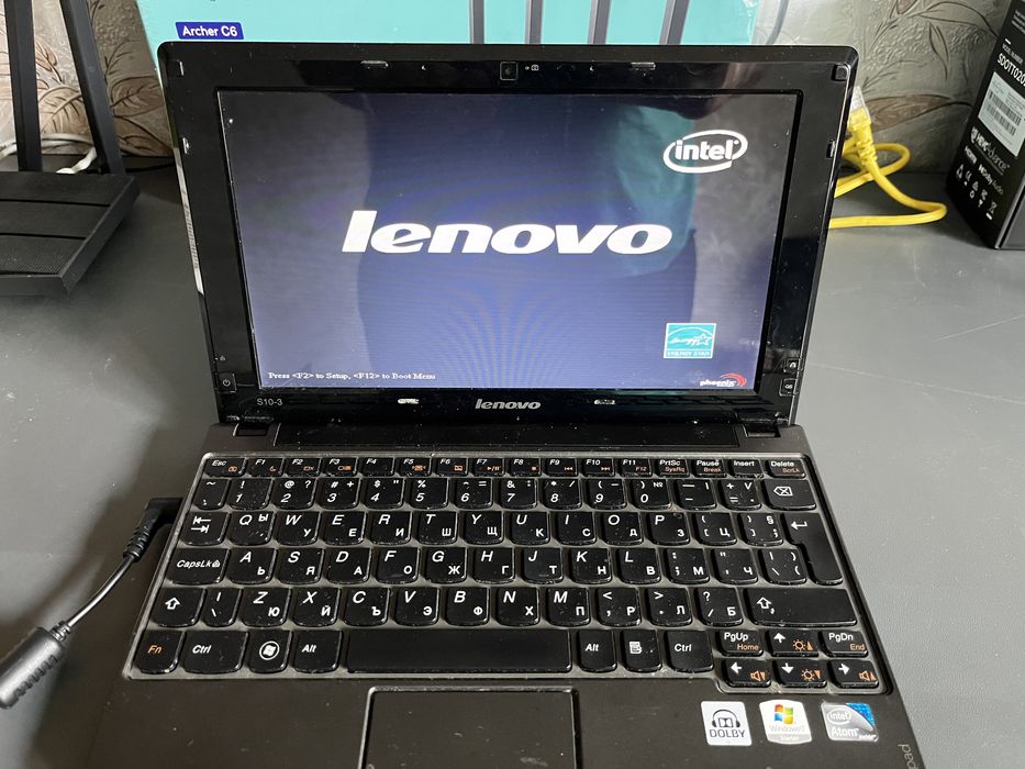 Lenovo S10-3 Мини лаптоп