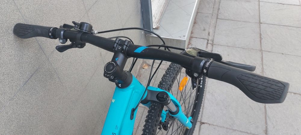 Продавам алуминиев  велосипед Кюб  29 цола,17 инча