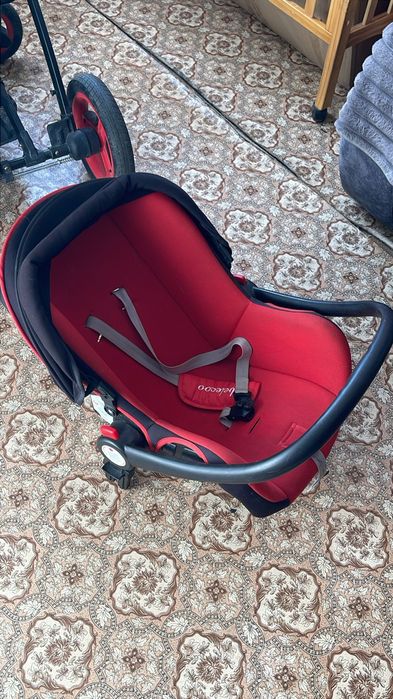 Продам коляску с авто крелосой