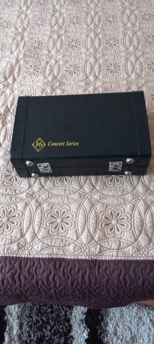 Vand clarinet aproape  nou nu a  fost folsit