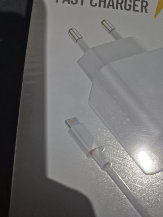 Зарядное устройство YOOWI Y7 Lightning, USB Type-C