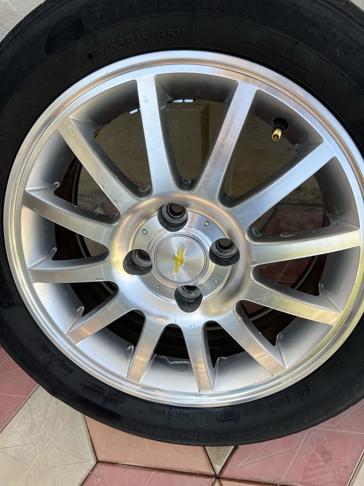 Srochni Optra diska balon sotiladi. 195/55R15