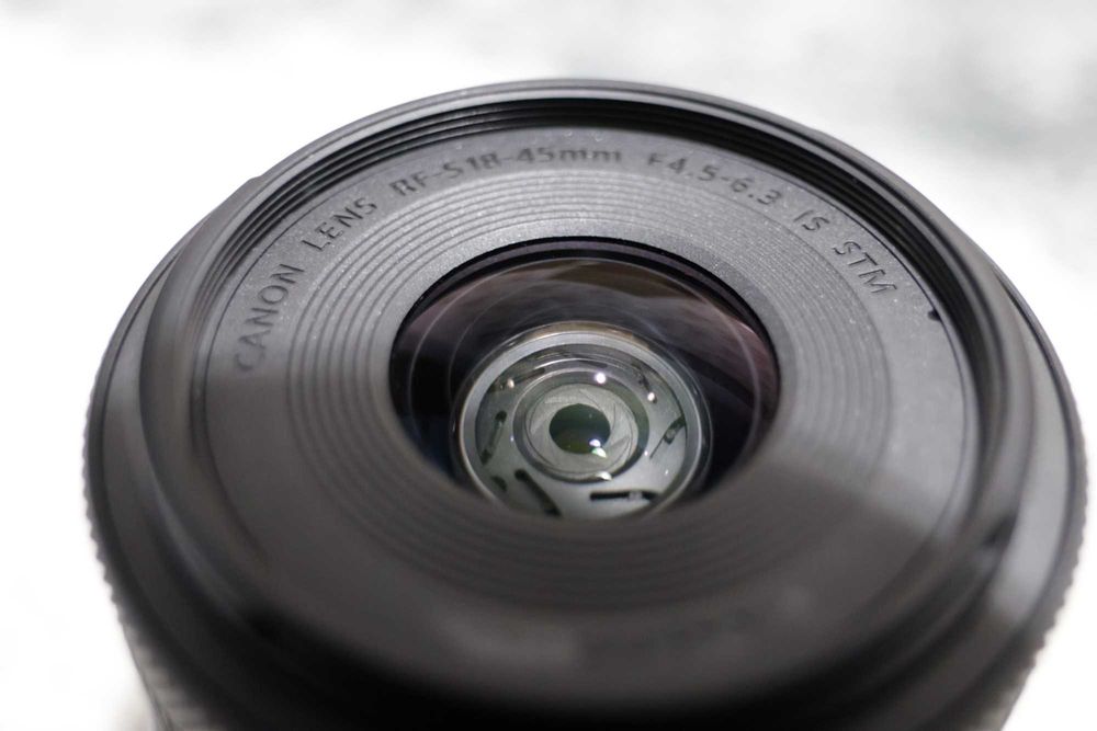 Obiectiv Canon RF-S 18-45mm F4.5-6.3 IS STM