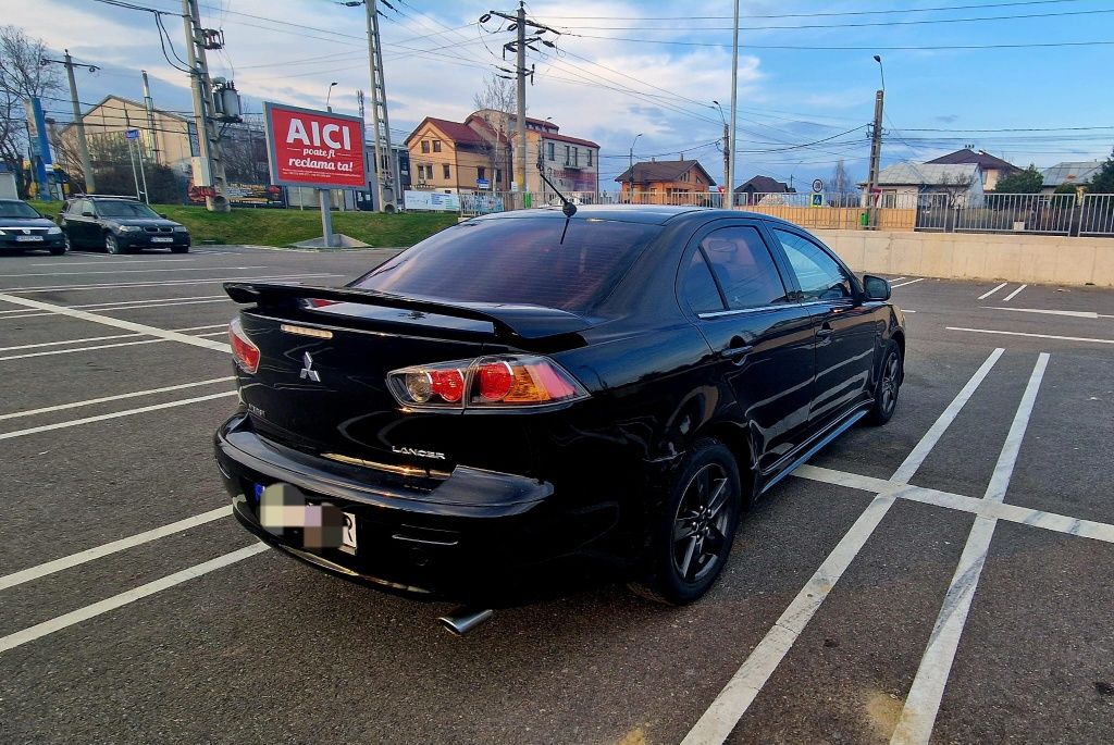 Mitsubishi Lancer 1.5 benzina