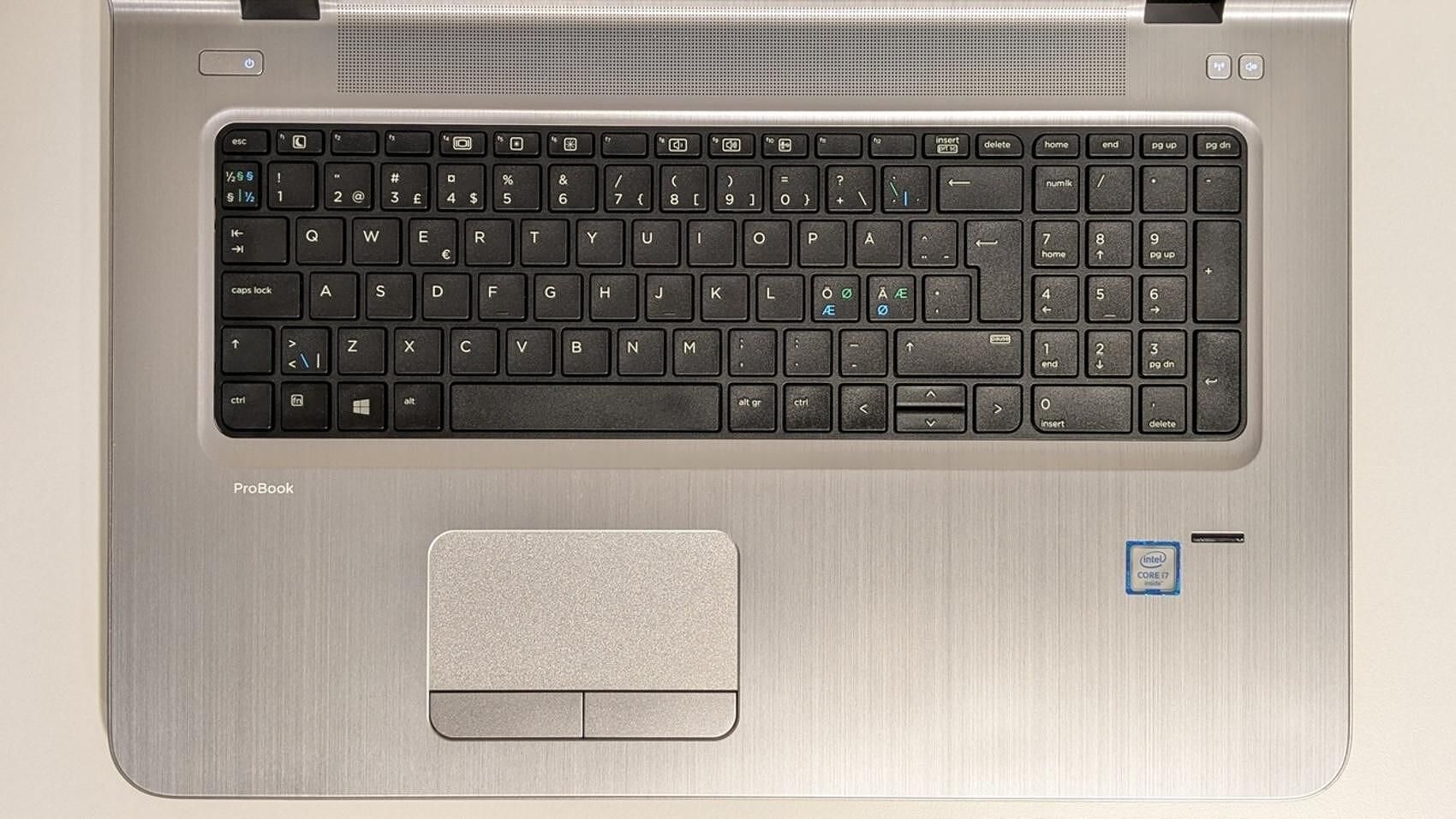 HP ProBook 470 G3 17.3" 1920x1080 i7-6500U 8GB 256GB SSD / 17.3 инча
