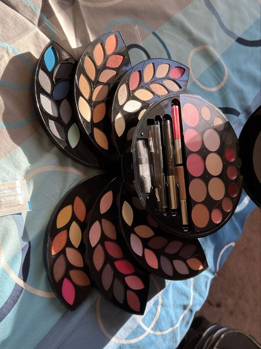 Douglas палитра