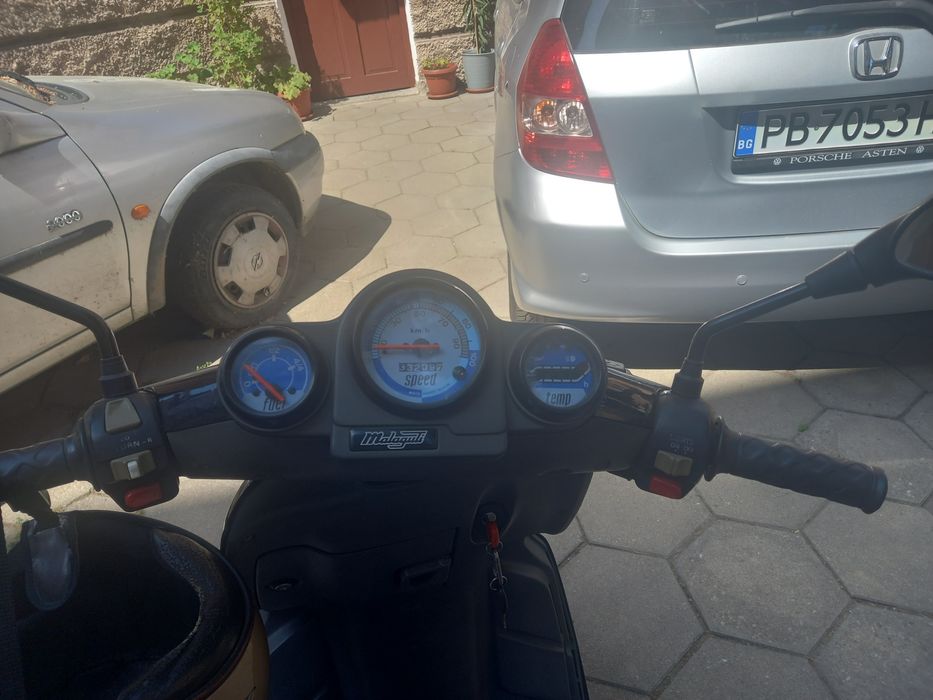 Продавам скутер  Малагути