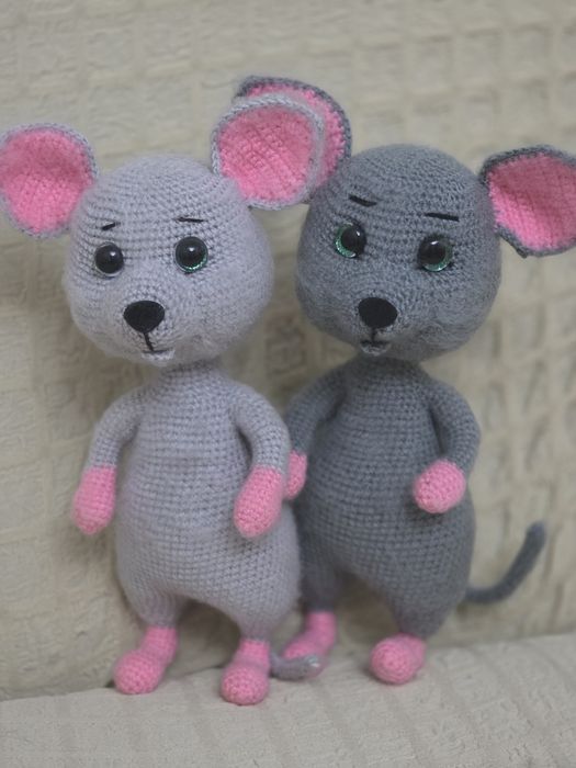 Продам вязанные игрушки