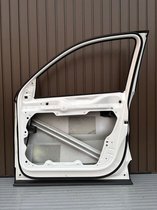 Usa dr fata vw Tiguan 5N Facelift•cod culoare LB9A•2012-2015