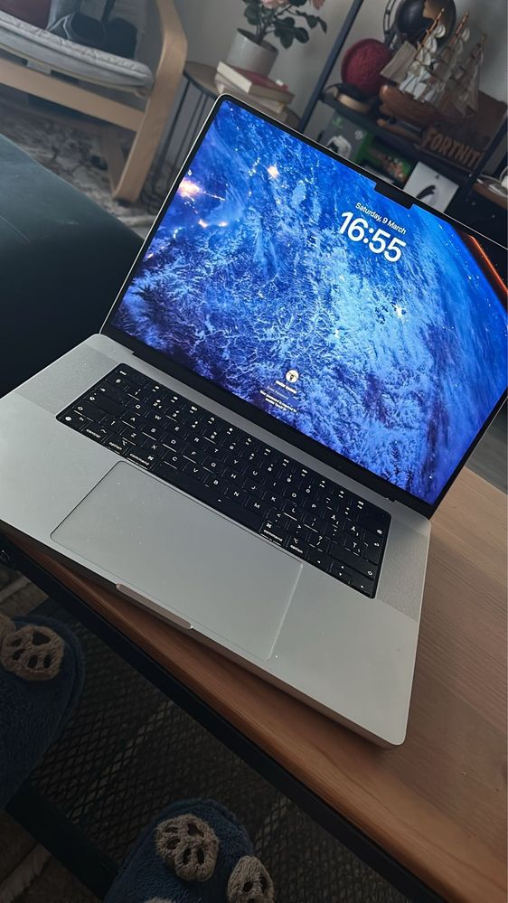 MacBook pro 16-inch 2021