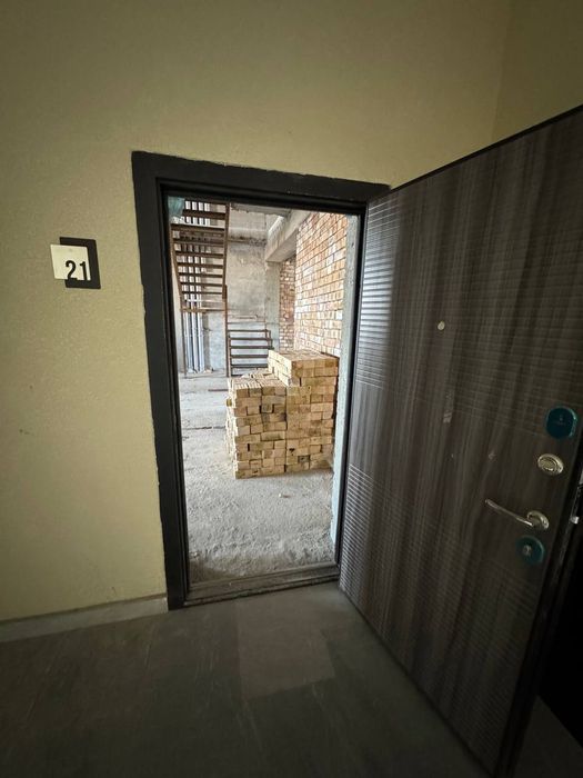 Сергели 1 . Дуплекс 6/7  200 квадрат Кирпич