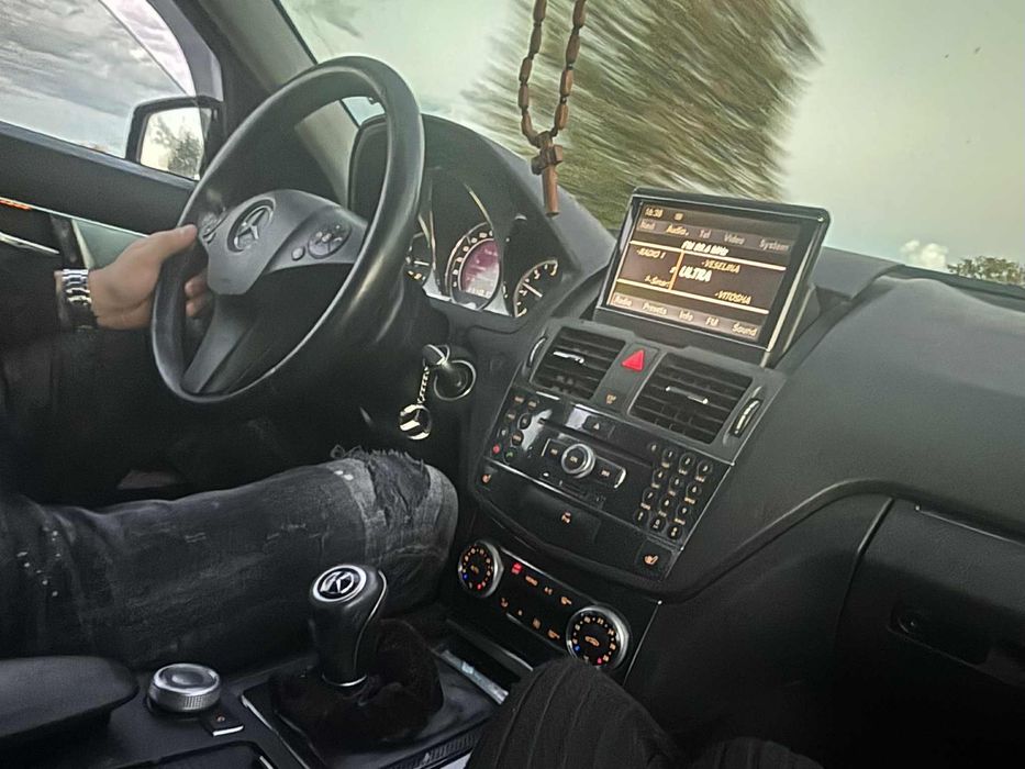 Mercedes w204 Голяма навигация