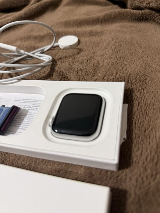 Apple Watch SE Gen 2 LTE гаранция 06.2026