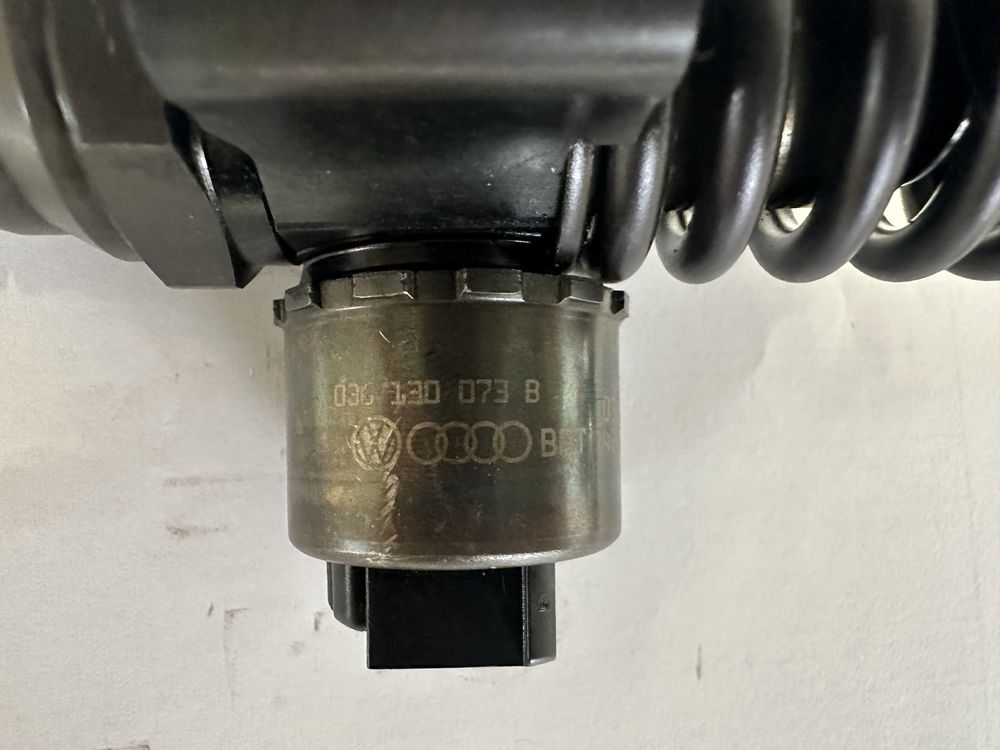03G 130 073 B дюзи 2.0tdi помпа-дюза 136,140к.с. VW,Seat,Audi