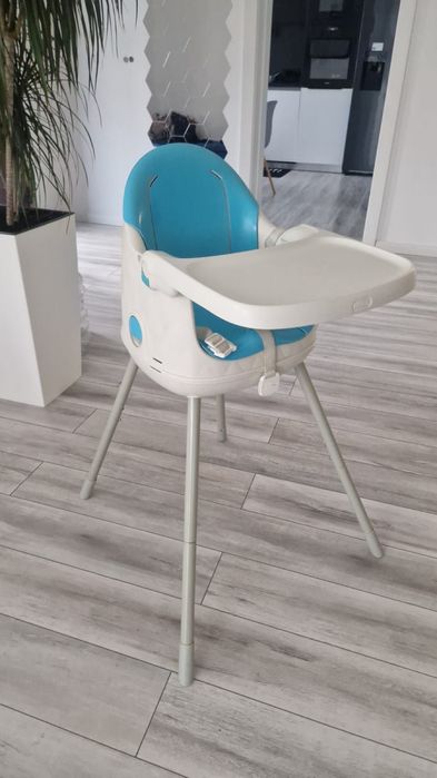 Scaun bebelusi alb cu albastru