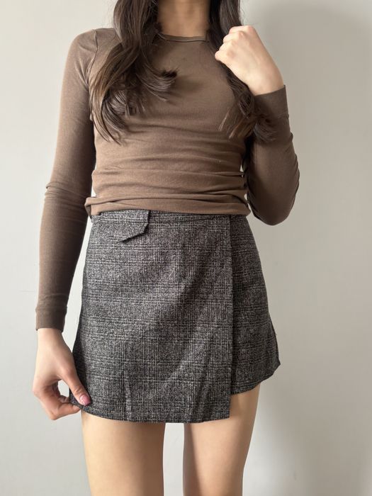 Продам юбку - шорты, была куплена для мероприятия. Использована 1 раз