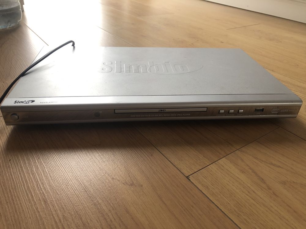 DVD player Simbio