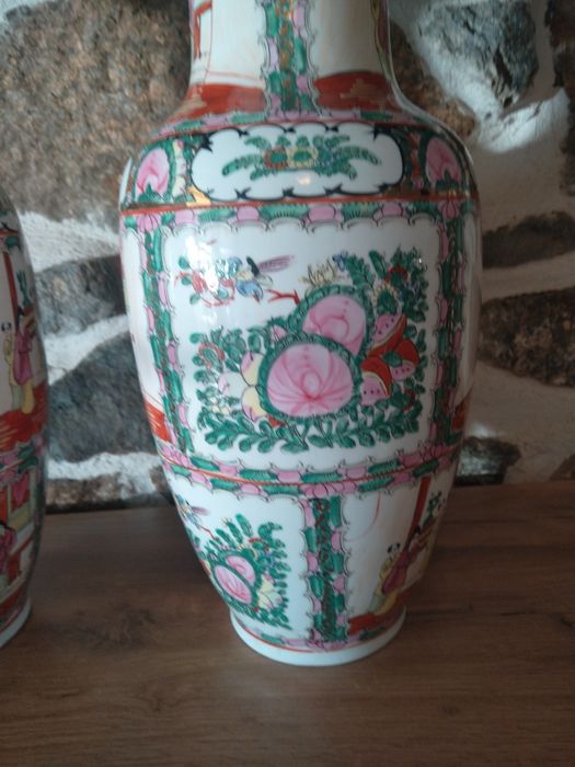 Продавам огромни антикварни Японски вази Сатцума