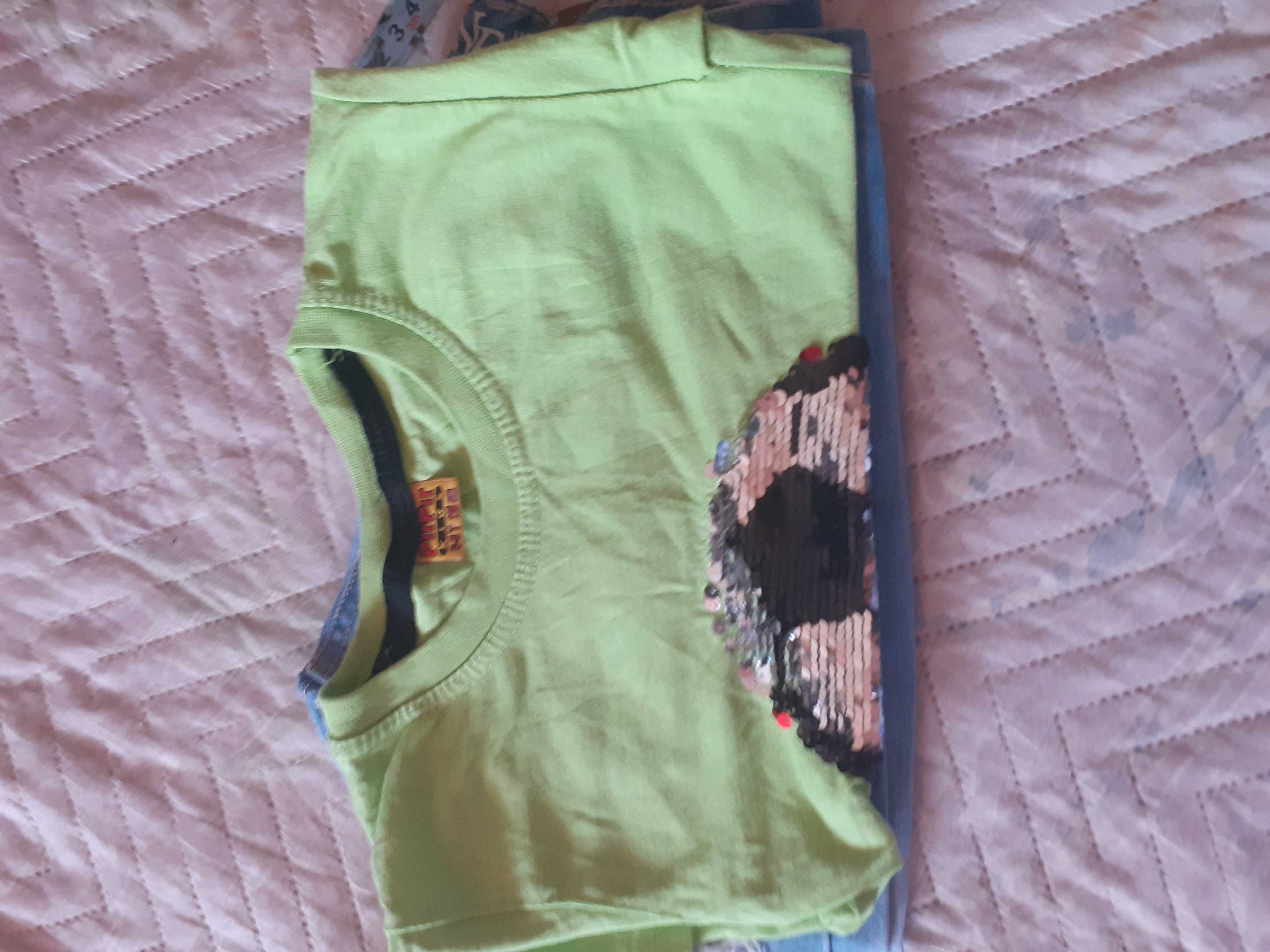 Лот накъсани дънки и тениска с пайети 4г размер 110