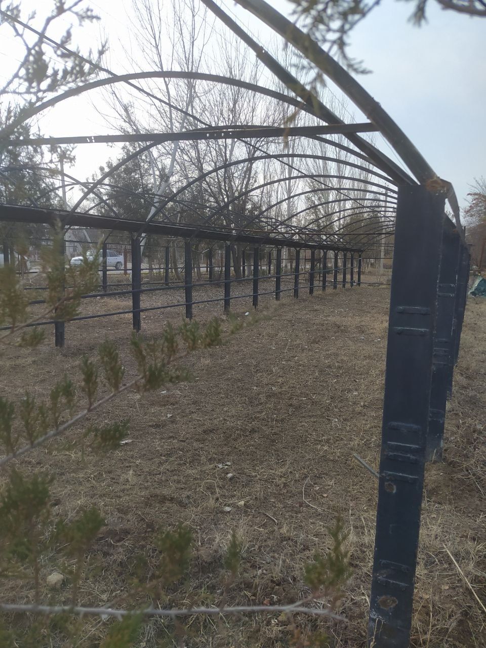 Продается конструкций парник с катёлним батареи