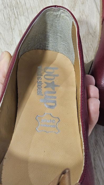 Vand pantofi superbi, noi, mărimea 38-NOI