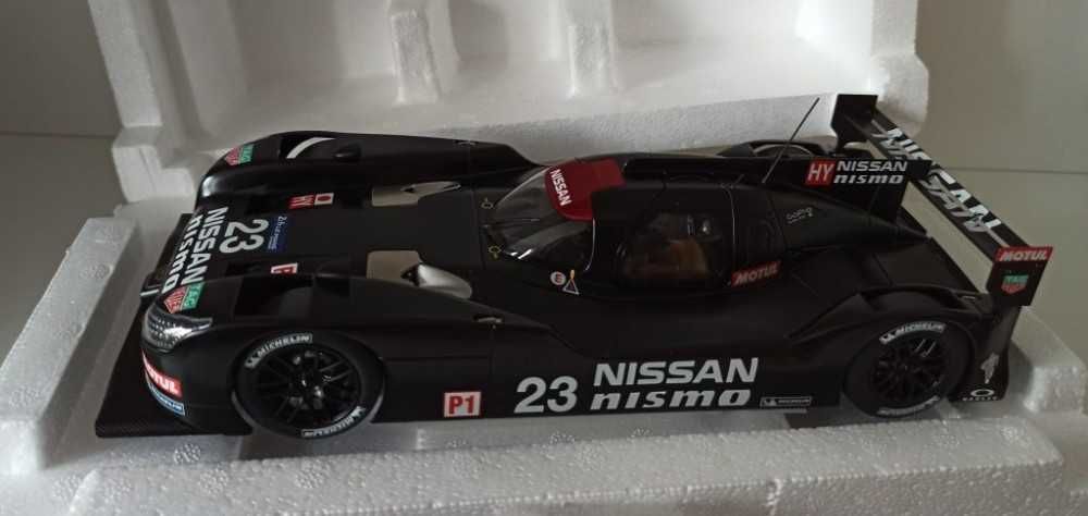 Macheta Nissan GT-R LM Nismo Test Car Le Mans 2015 - AutoArt 1/18