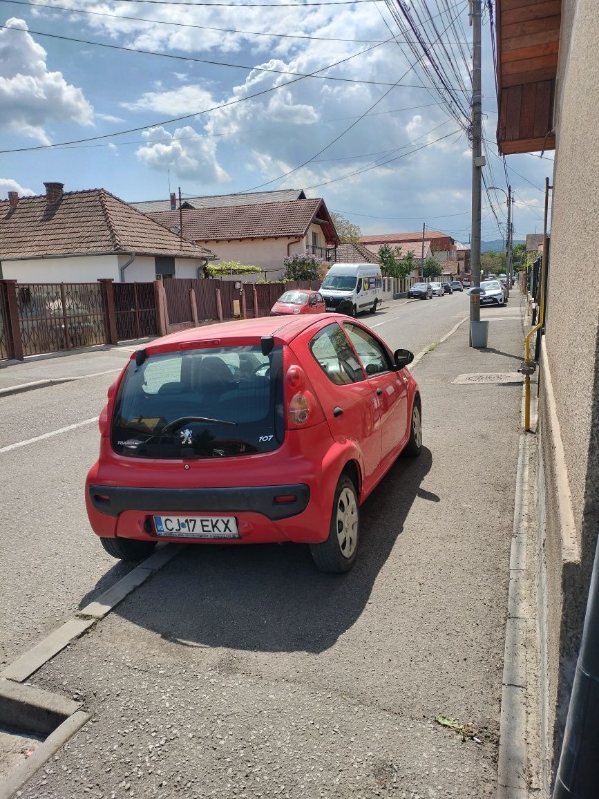 Peugeot 107 ideal oraș/livrări