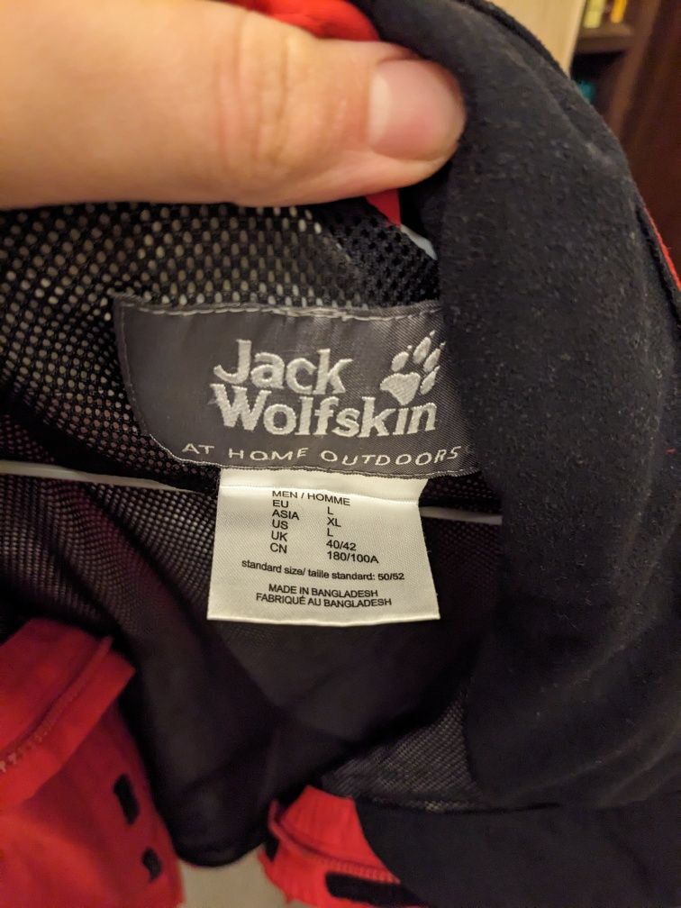 Geaca ușoară și călduroasă Jack Wolfskin