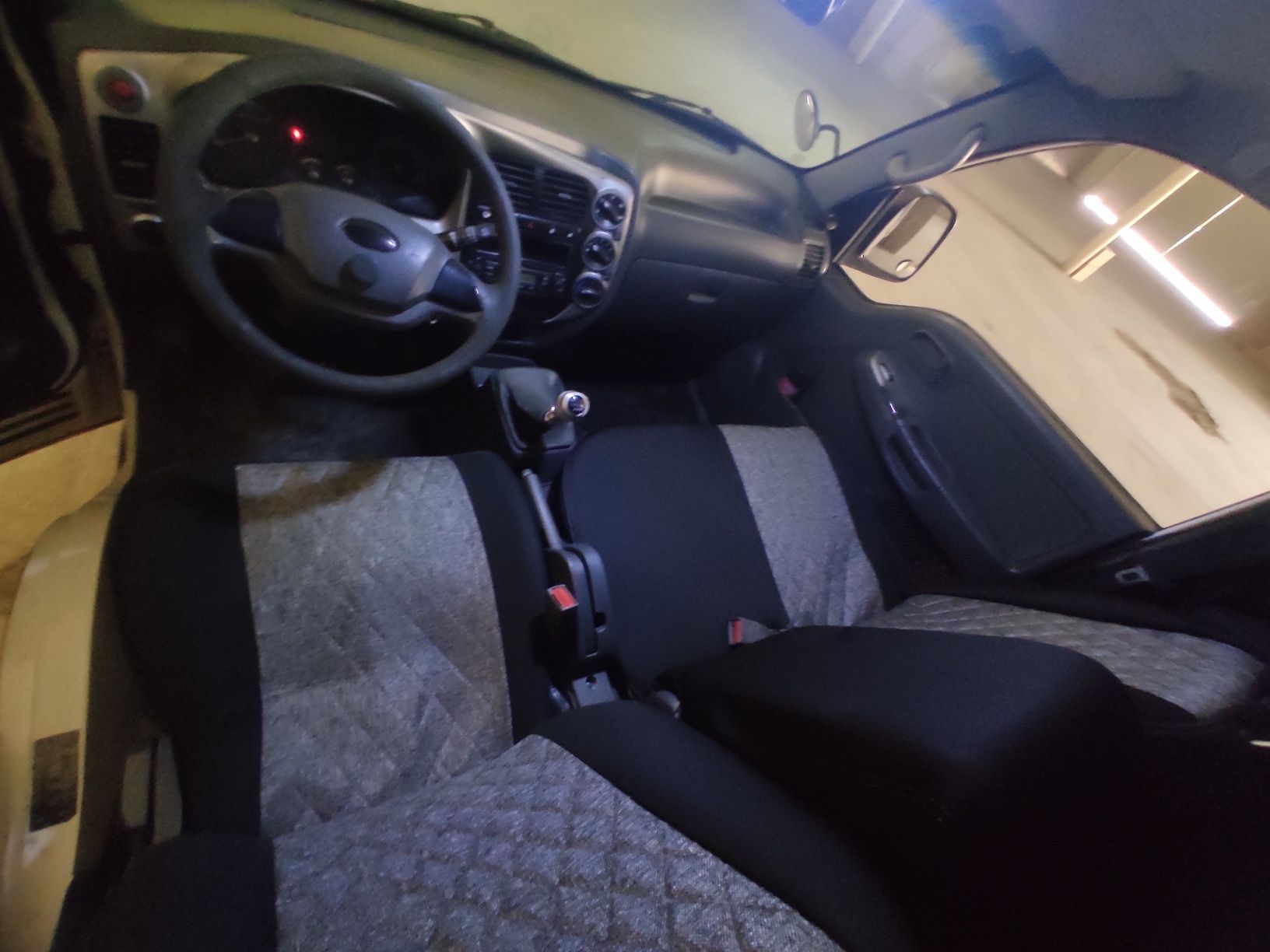 Kia bongo 2014 yil turb turgan kamciligi yoq balonlari yengi hamasi