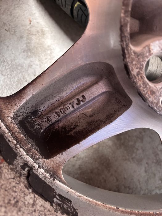 Оригинални джанти за Toyota Rav4 5х114.3х16