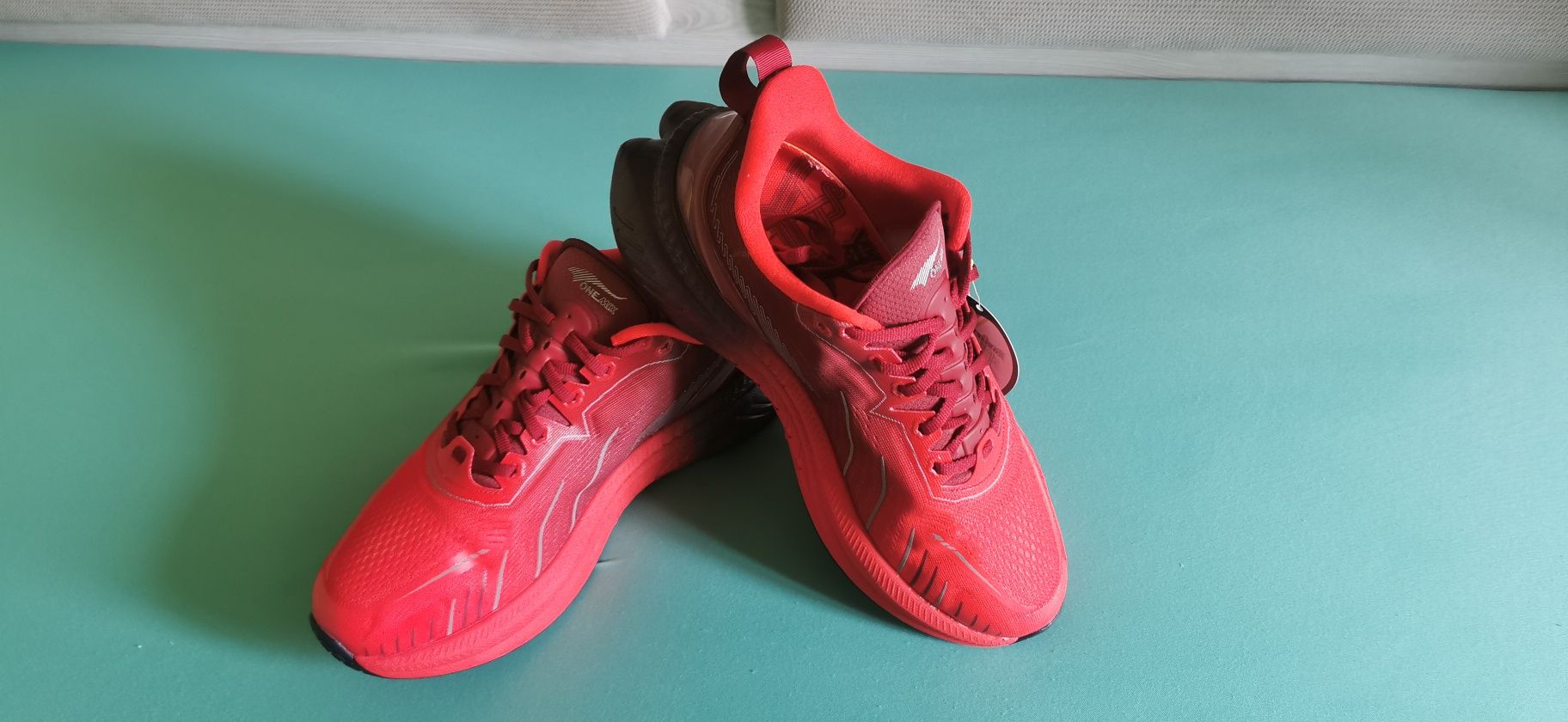 Adidas bărbați mărimea 44.