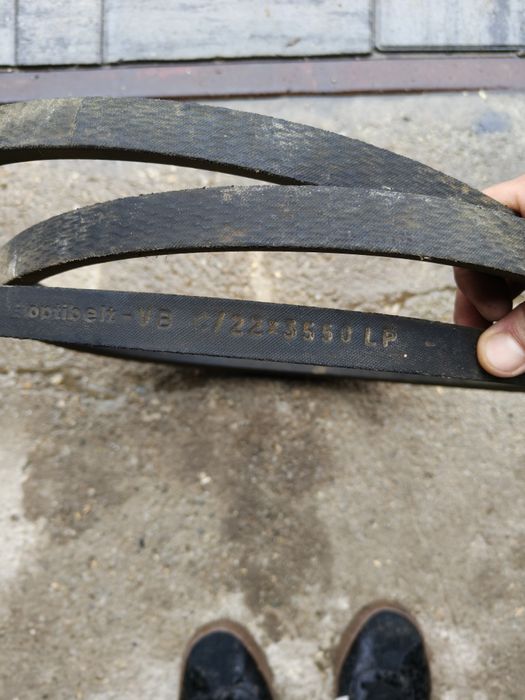 Curele combina agricola New Holland