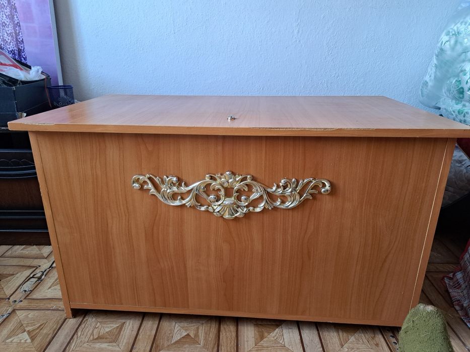 Сандық  сатылады . Продам  сундук  .