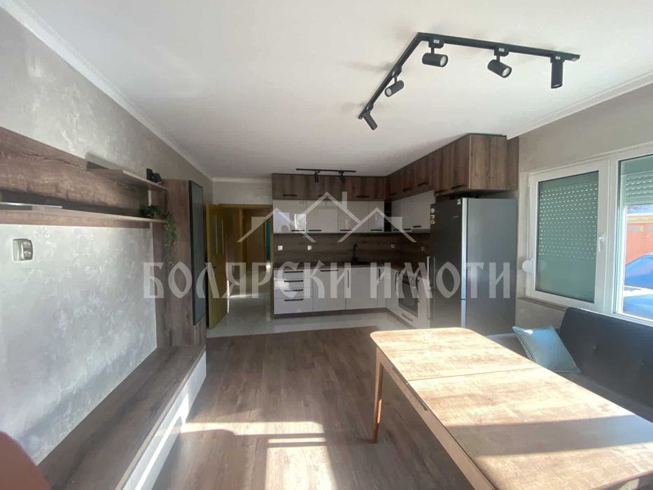 Продава се Тристаен апартамент в Велико Търново, Зона Б - 130 кв.м за 1616 €/кв.м - Снимка #1