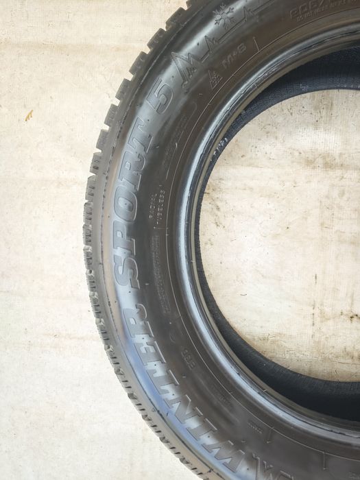 Anvelope 205/60/16 iarna Dunlop An 2023