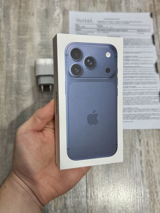 Нов Неразпечатан Iphone 17 Pro 512  GB Deep Blue Гаранционен 3 г.