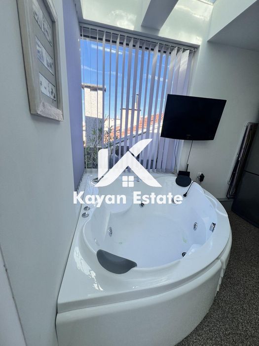 Дава се под наем Едностаен апартамент в Бургас, Лазур - 35 кв.м за 382.5 € - Снимка #5