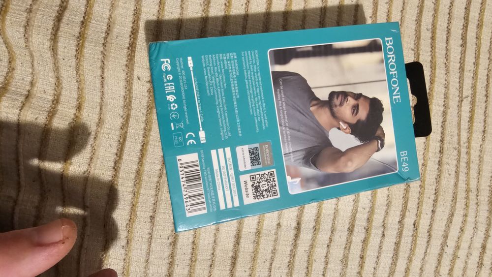 Căști wireless sigilate. Baterie până la 30ore , originale din Germany