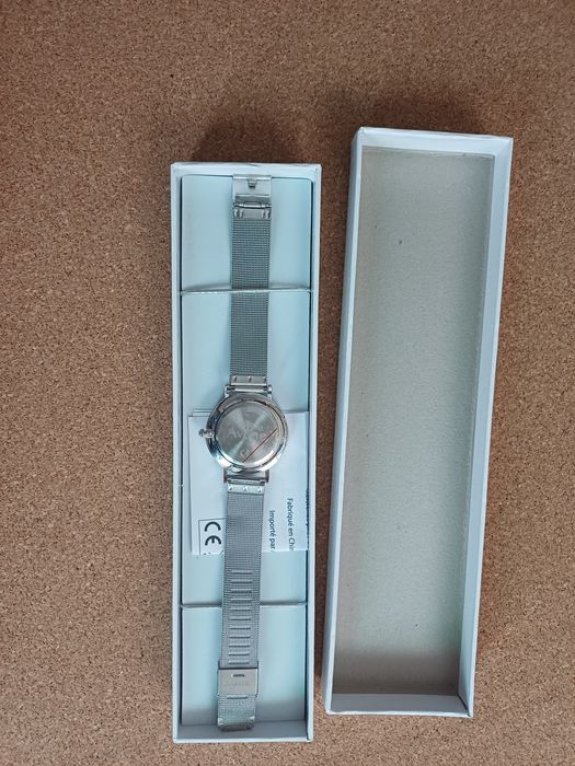 Ceas dama cuartz nou curea metalica