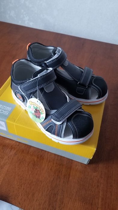 Сандали новые, размер 31